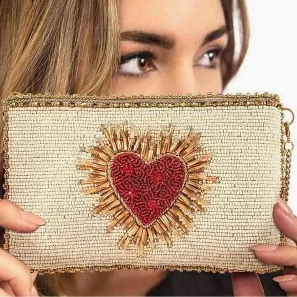 NWT Mary Frances Heart Burst Cell Phone Bag - Picture 2 of 6